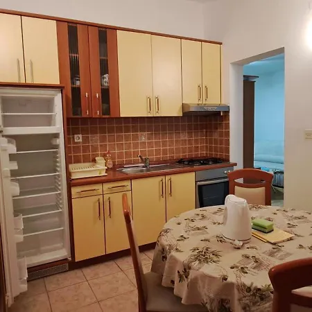 Anja Apartament Pag Town