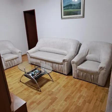 Apartament Anja *